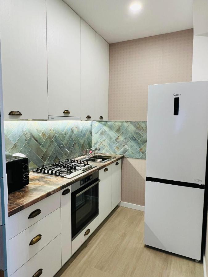 Ferienwohnung Aura Kutaissi Exterior foto
