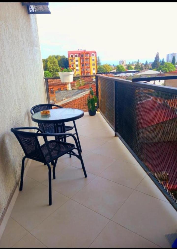 Ferienwohnung Aura Kutaissi Exterior foto